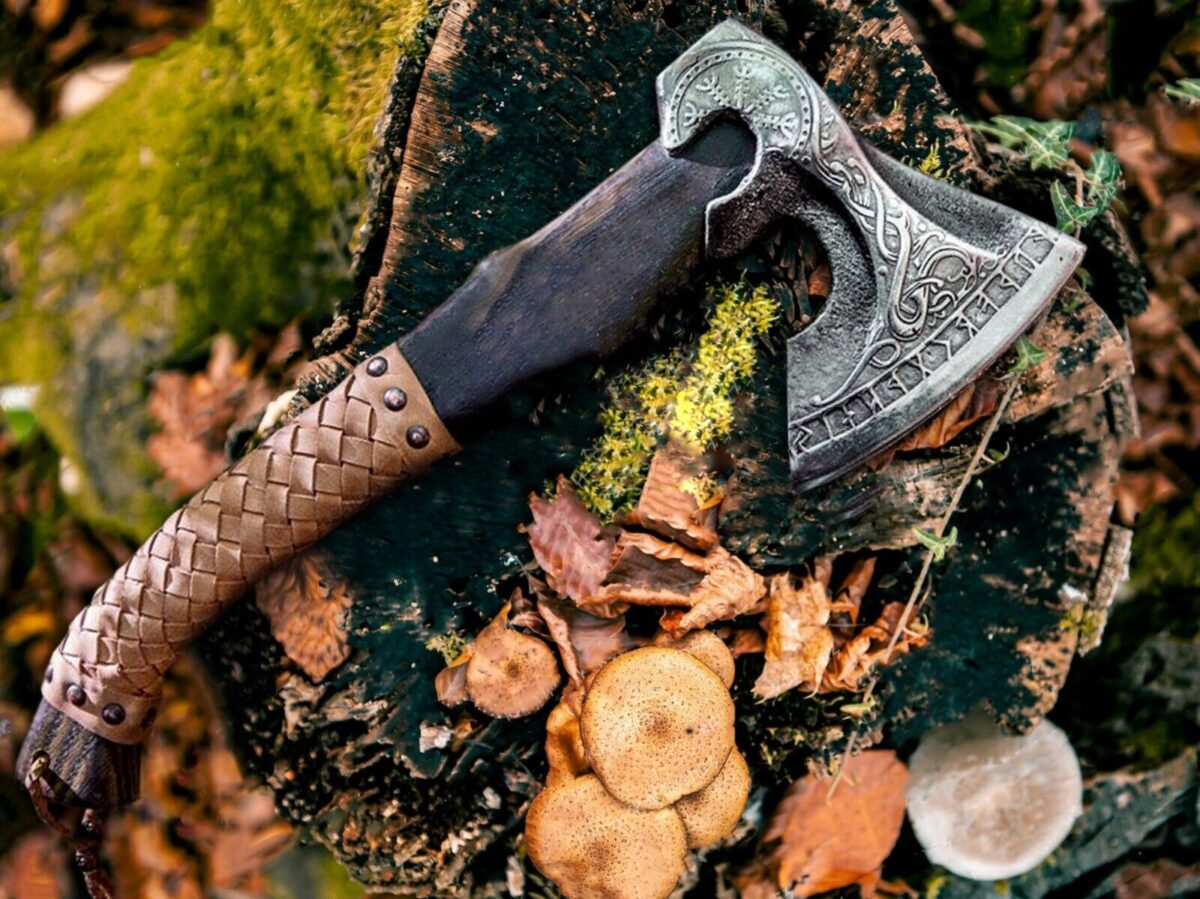 Viking Style Axe - Image 6