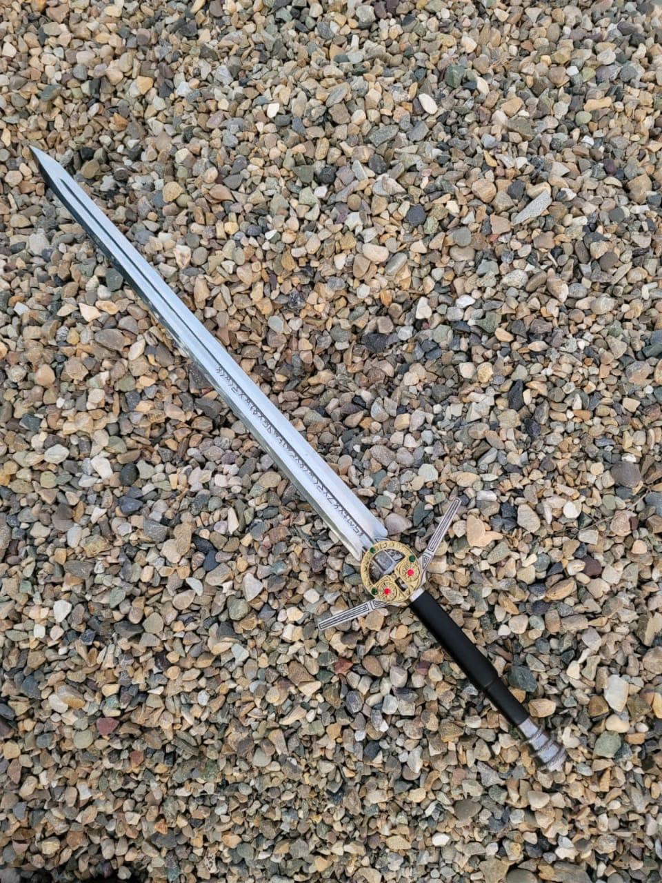 WhatsApp Image 2025-12-15 at 7.23.03 PM (2) demascus-sword-handmade